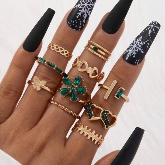 Gold & Green 4/$25 10pc Rhinestone Floral Heart Ring Set - Picture 1 of 3